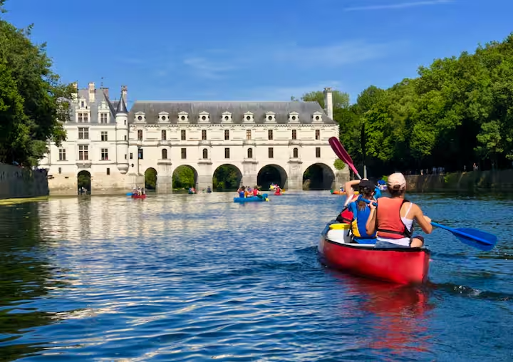 Kayak sous le Château de Chenonceau