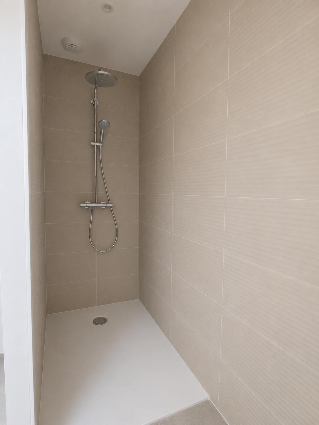 Douche à l'italienne étage